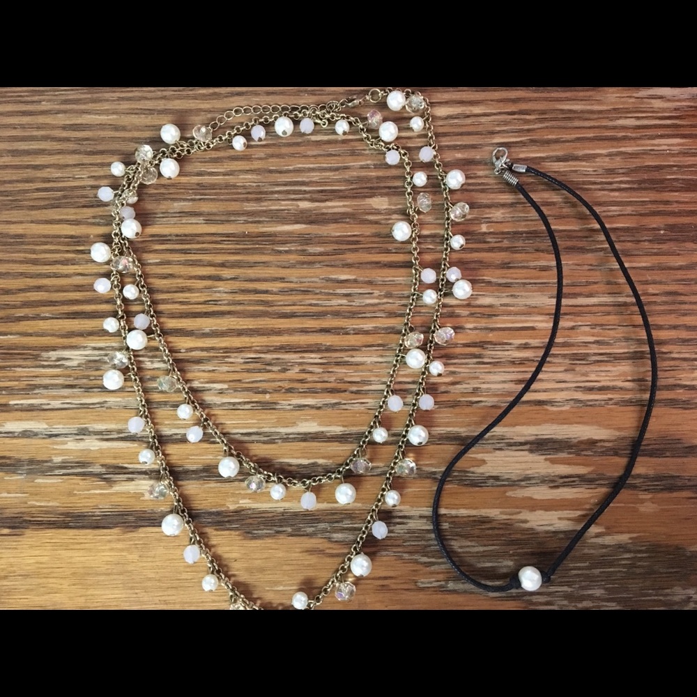 pearl necklaces, like real!